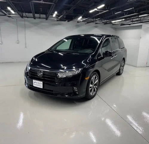 2022 Honda Odyssey Touring FWD photo