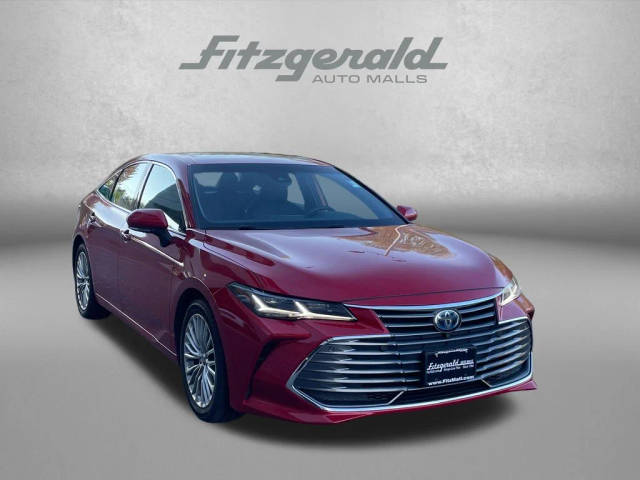 2022 Toyota Avalon Hybrid Limited FWD photo