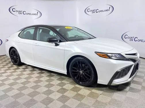 2022 Toyota Camry XSE AWD photo