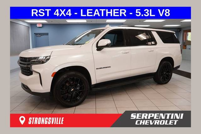 2022 Chevrolet Suburban RST 4WD photo