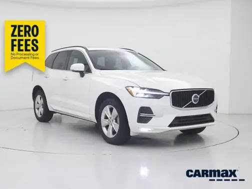 2022 Volvo XC60 Momentum FWD photo