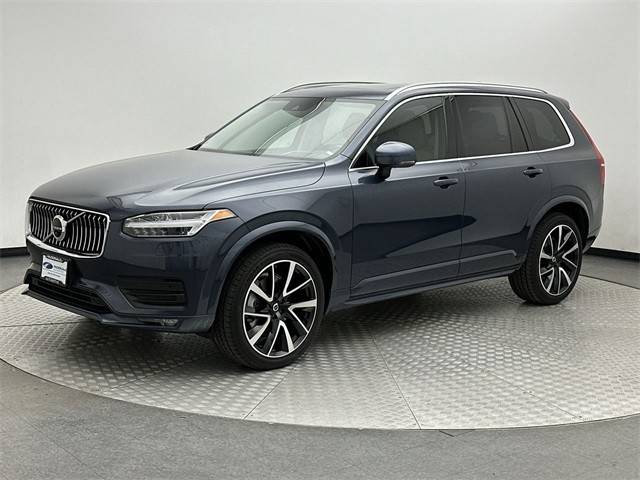 2022 Volvo XC90 Momentum AWD photo