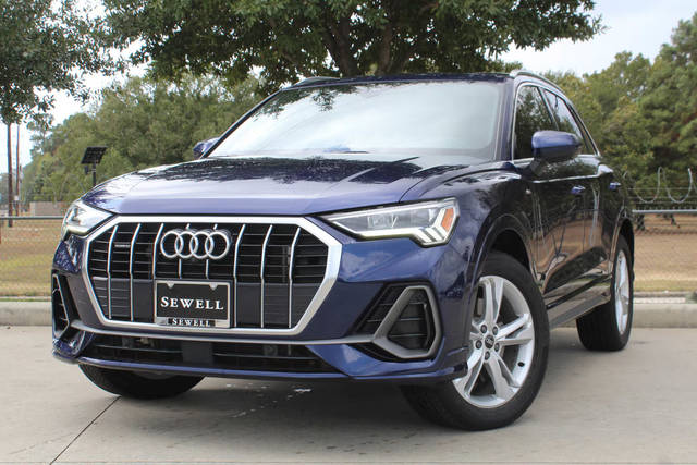 2022 Audi Q3 S line Premium Plus AWD photo