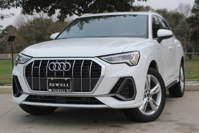 2022 Audi Q3 S line Premium Plus AWD photo