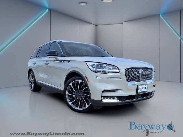 2022 Lincoln Aviator Reserve RWD photo