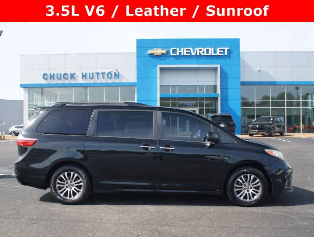 2019 Toyota Sienna XLE FWD photo
