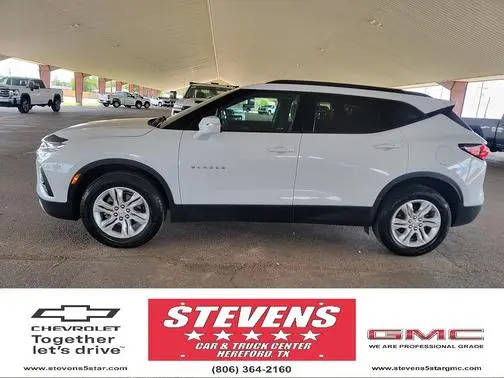 2022 Chevrolet Blazer LT FWD photo