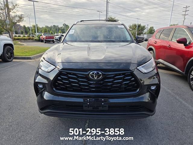 2022 Toyota Highlander XLE AWD photo