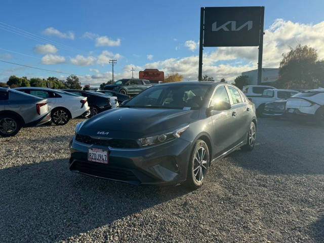 2022 Kia Forte LXS FWD photo