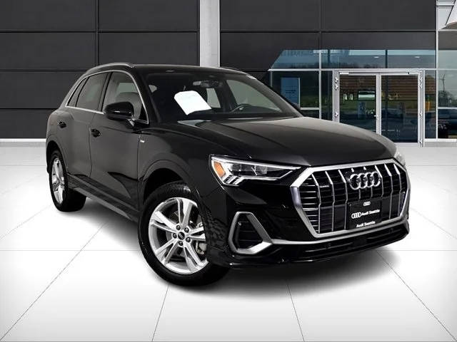 2022 Audi Q3 S line Premium Plus AWD photo