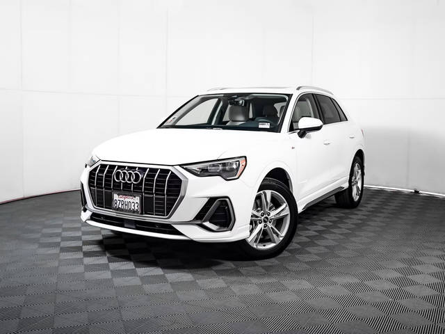 2022 Audi Q3 S line Premium AWD photo