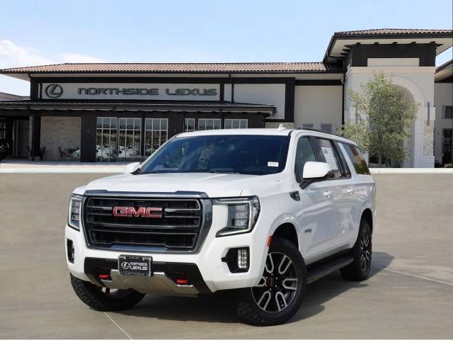 2022 GMC Yukon XL AT4 4WD photo