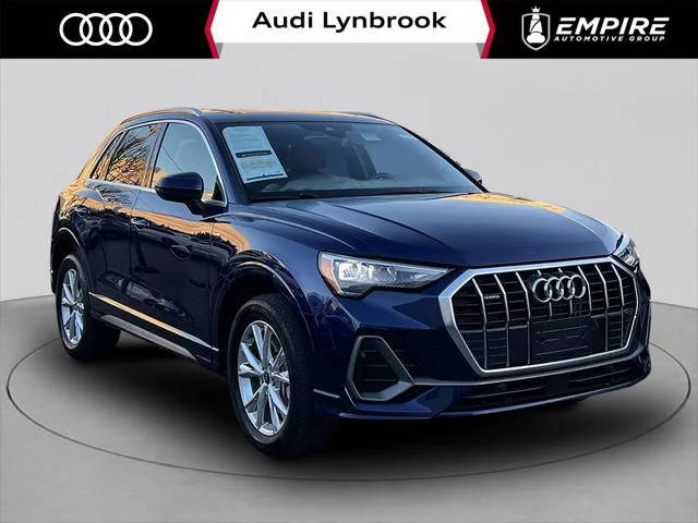 2022 Audi Q3 S line Premium AWD photo