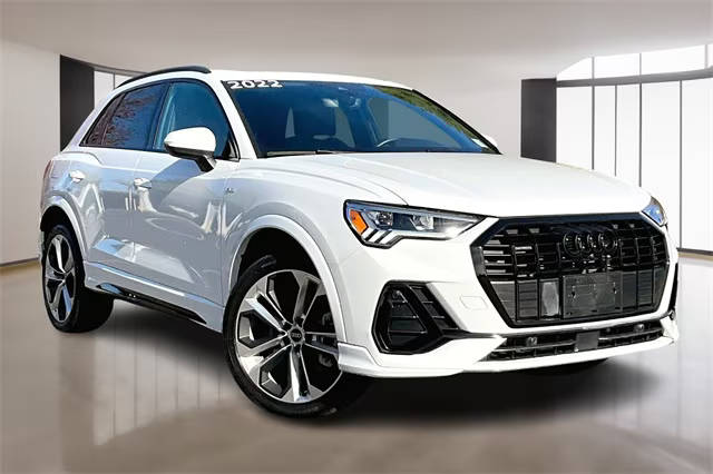 2022 Audi Q3 S line Premium Plus AWD photo