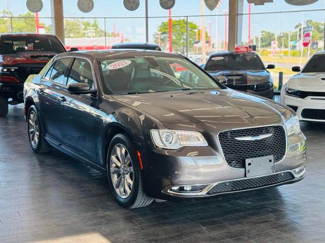 2021 Chrysler 300 Touring L AWD photo