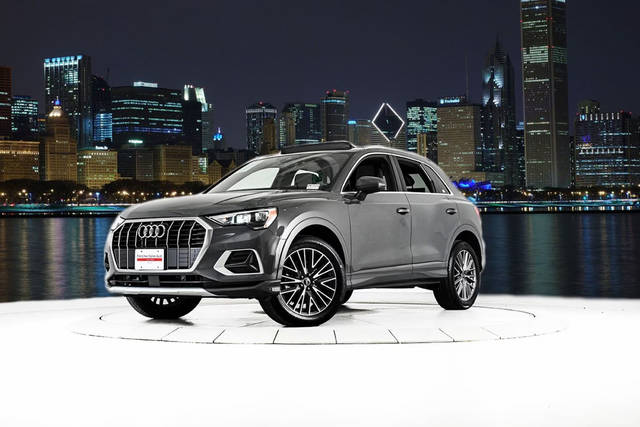 2022 Audi Q3 Premium AWD photo