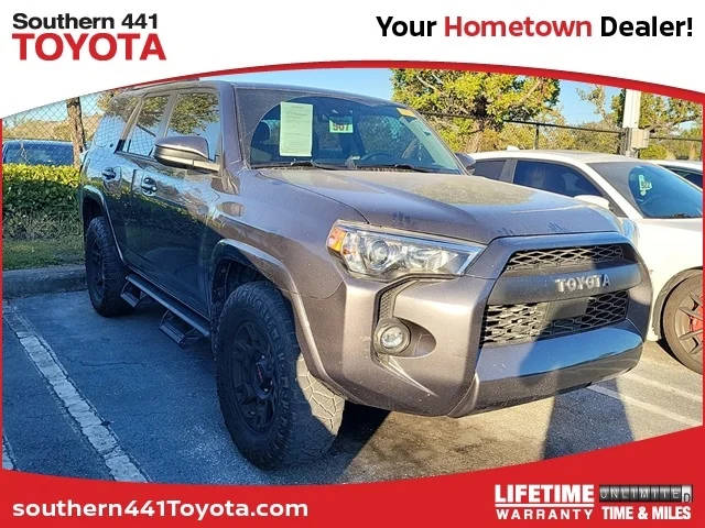 2022 Toyota 4Runner SR5 RWD photo