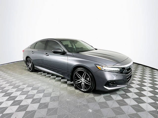 2022 Honda Accord Touring FWD photo