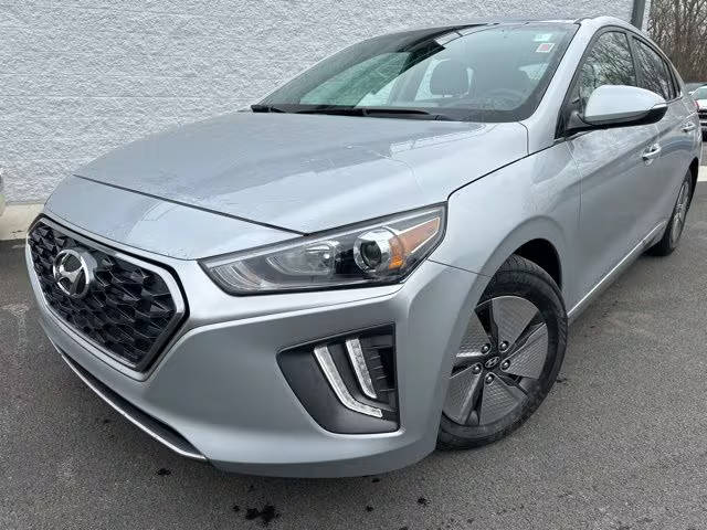 2022 Hyundai Ioniq SE FWD photo