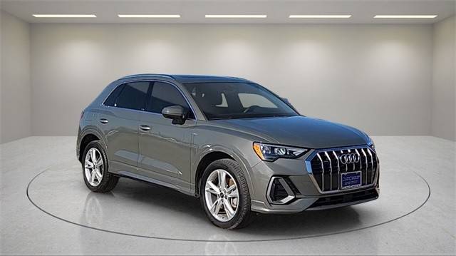 2022 Audi Q3 S line Premium AWD photo