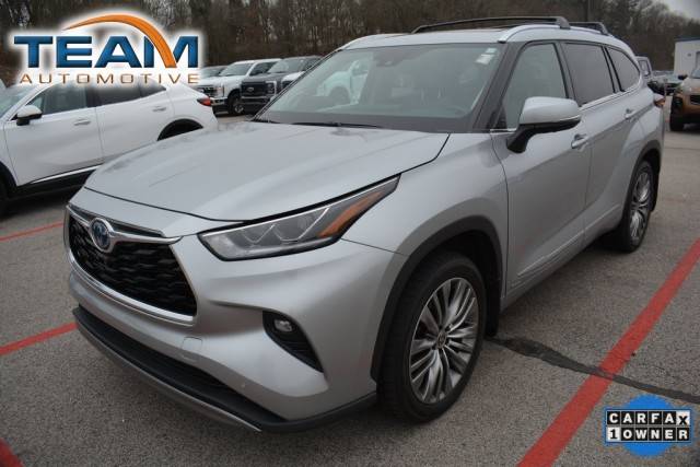 2022 Toyota Highlander Hybrid Platinum AWD photo