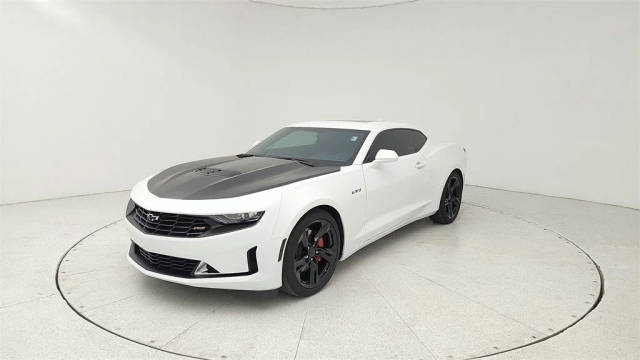 2022 Chevrolet Camaro LT1 RWD photo