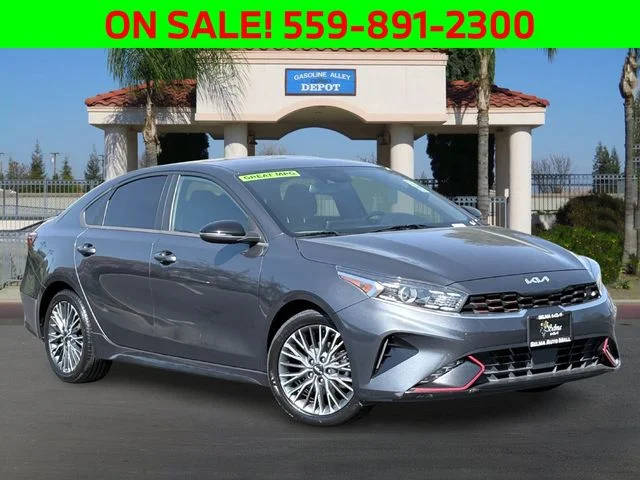 2022 Kia Forte GT-Line FWD photo