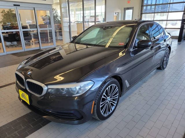 2019 BMW 5 Series 530i xDrive AWD photo