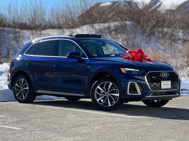 2022 Audi Q5 S line Premium Plus AWD photo