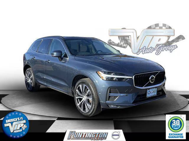 2022 Volvo XC60 Momentum AWD photo