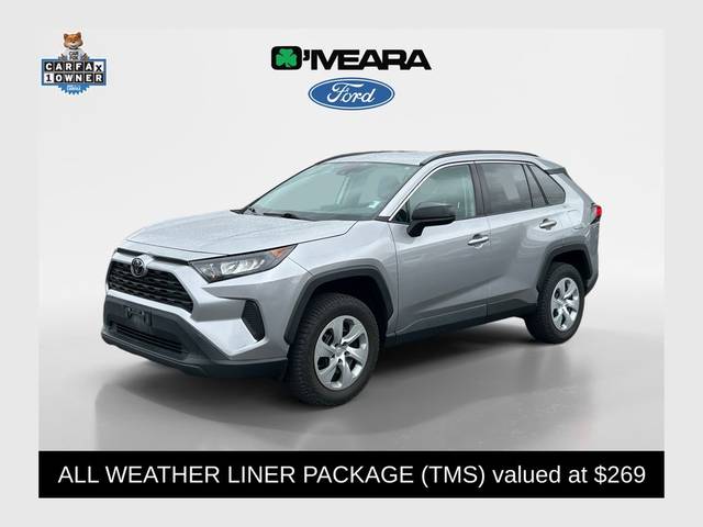 2021 Toyota RAV4 LE AWD photo