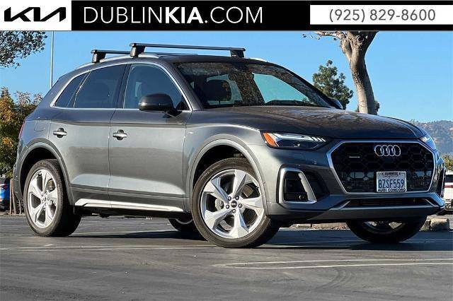 2022 Audi Q5 S line Prestige AWD photo