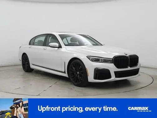 2022 BMW 7 Series 740i RWD photo