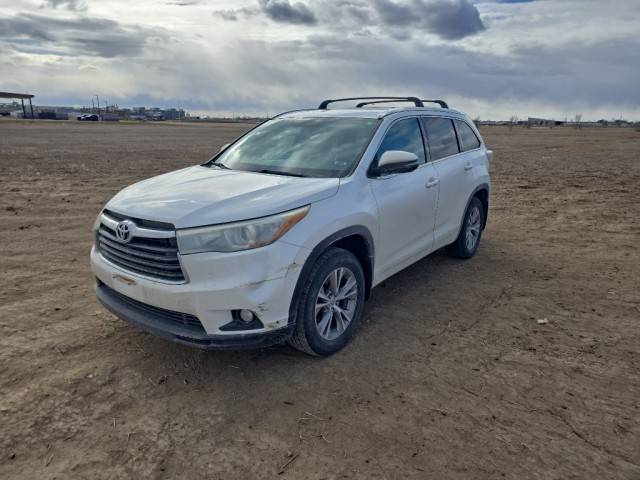 2015 Toyota Highlander XLE AWD photo