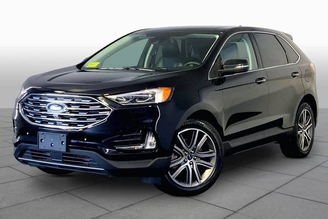 2022 Ford Edge Titanium AWD photo