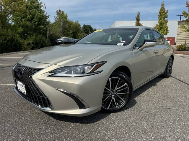 2022 Lexus ES ES 300h FWD photo