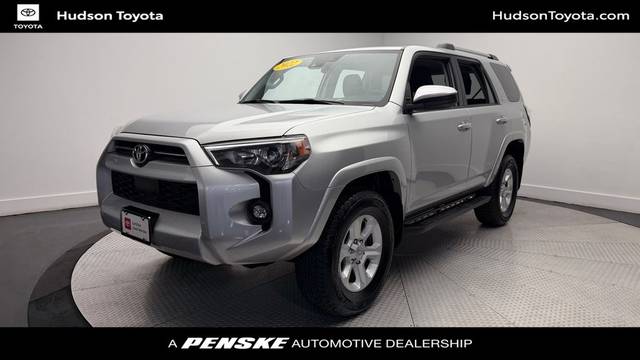 2022 Toyota 4Runner SR5 4WD photo