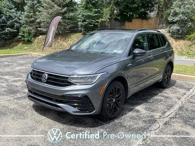 2022 Volkswagen Tiguan SE R-Line Black AWD photo