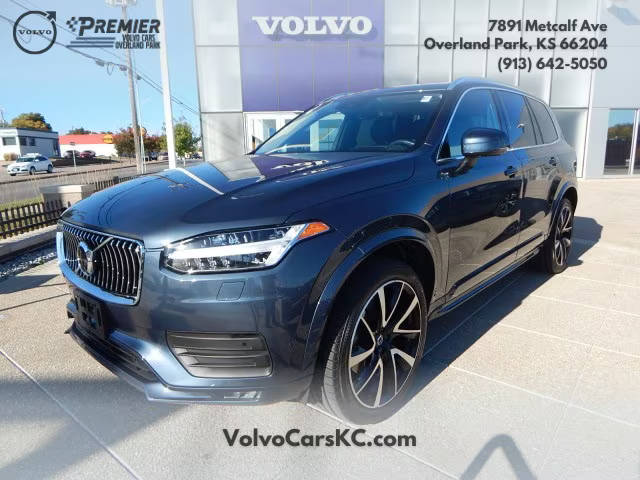 2022 Volvo XC90 Momentum AWD photo