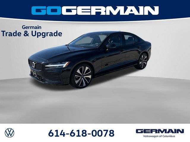 2022 Volvo S60 Momentum FWD photo