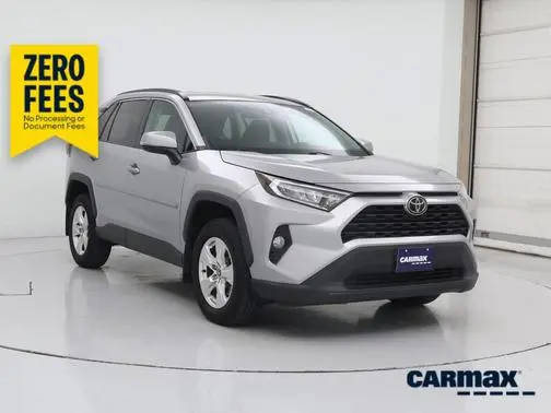 2021 Toyota RAV4 XLE FWD photo