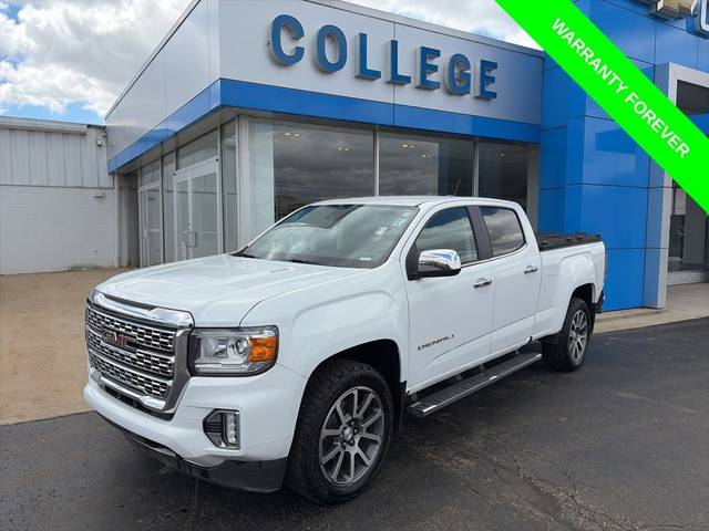 2022 GMC Canyon 4WD Denali 4WD photo
