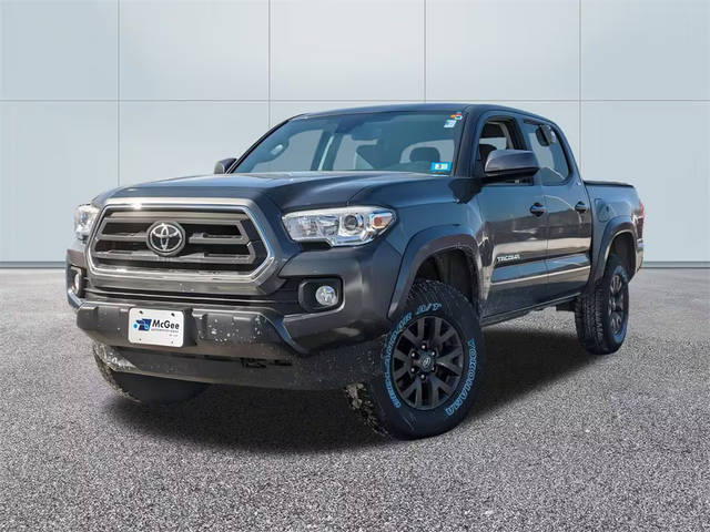 2022 Toyota Tacoma SR5 4WD photo