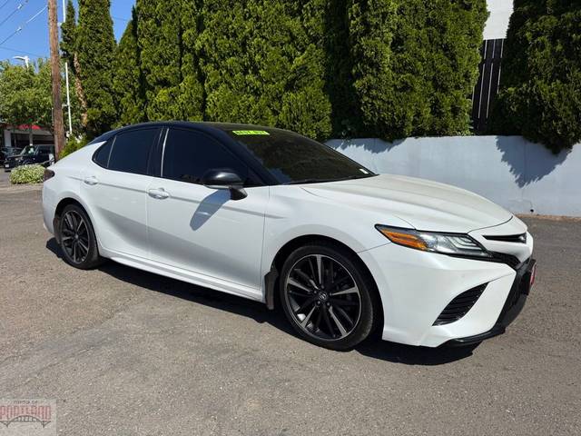 2018 Toyota Camry XSE FWD photo