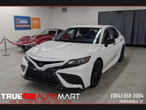 2022 Toyota Camry SE FWD photo