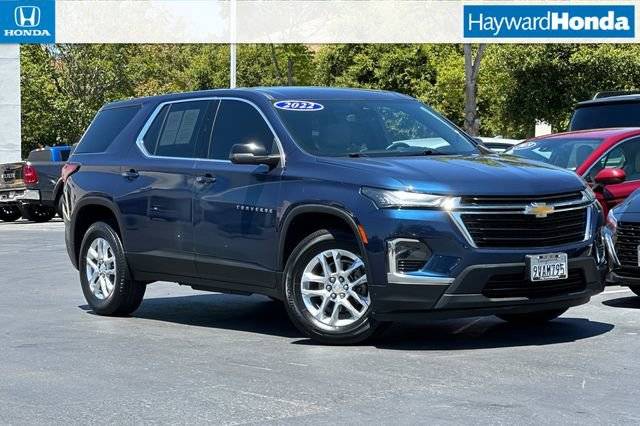 2022 Chevrolet Traverse LS FWD photo