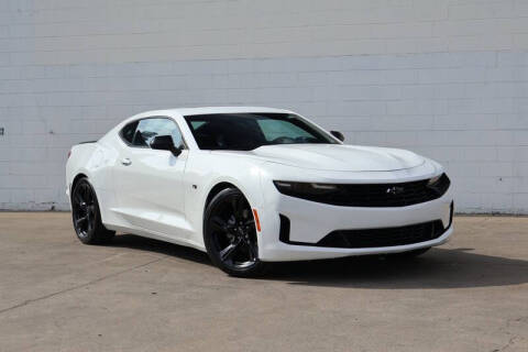 2022 Chevrolet Camaro 1LT RWD photo