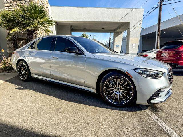 2022 Mercedes-Benz S-Class S 580 AWD photo