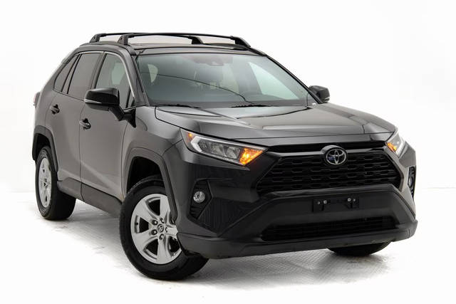 2021 Toyota RAV4 XLE AWD photo