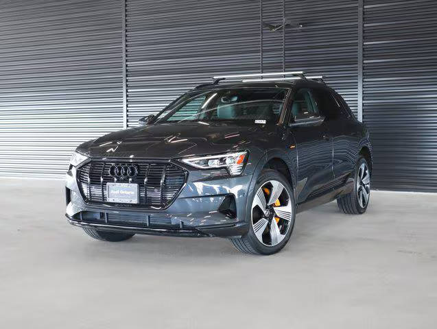 2022 Audi e-tron Premium Plus AWD photo